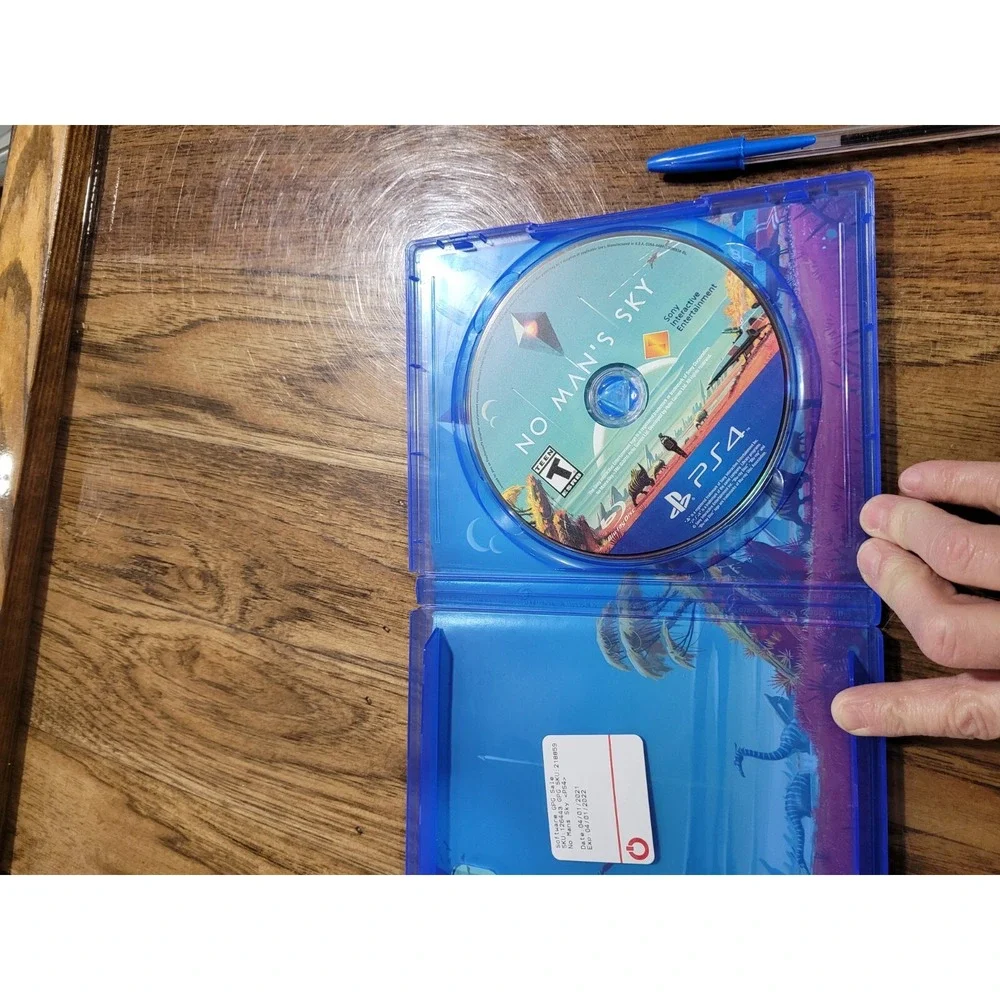 PS4 2016 No Man's Sky game Teen Rated and Case